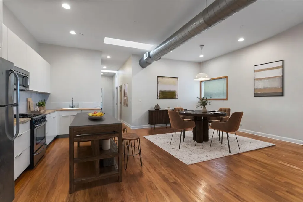 2016 West Concord Place Chicago IL 60647