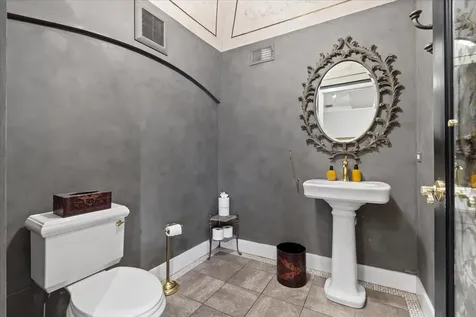 2016 West Concord Place Chicago IL 60647