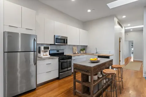 2016 West Concord Place Chicago IL 60647