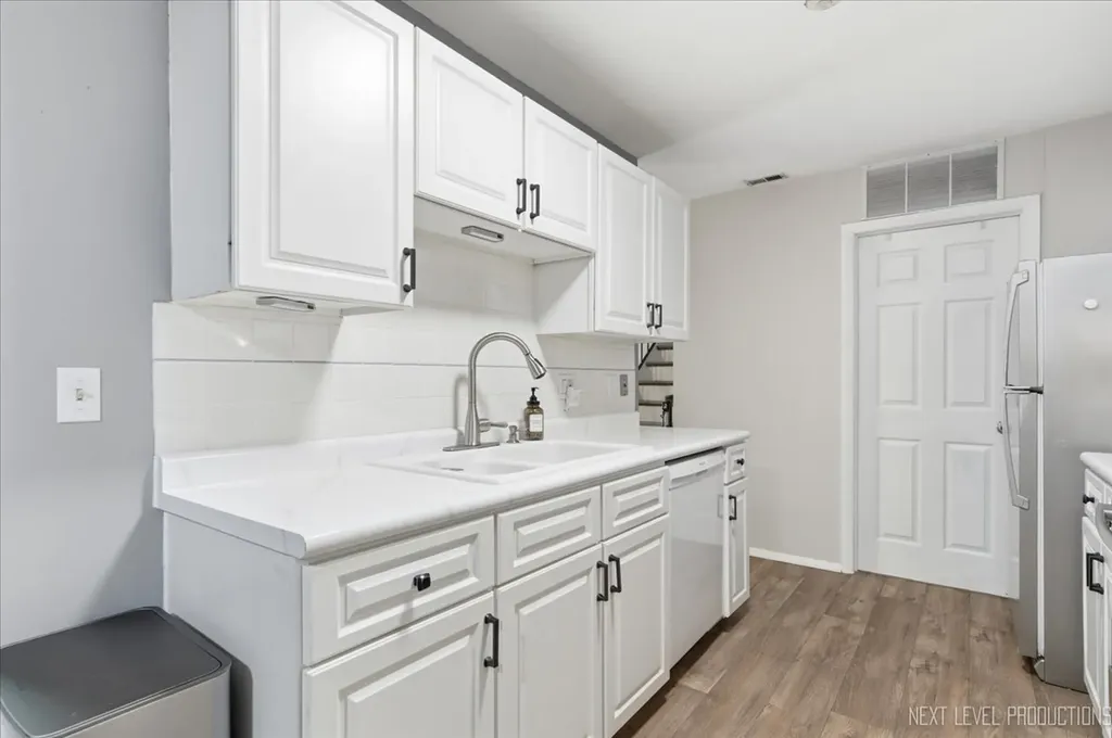 5936 Greenview Road Lisle IL 60532