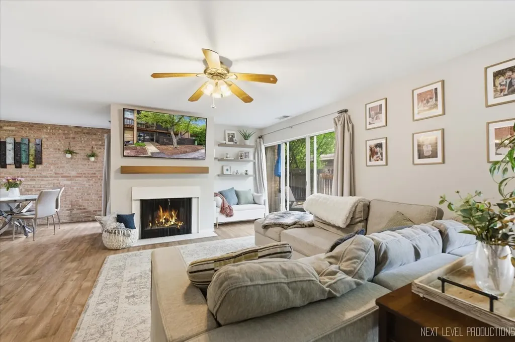 5936 Greenview Road Lisle IL 60532