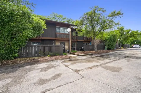5936 Greenview Road Lisle IL 60532