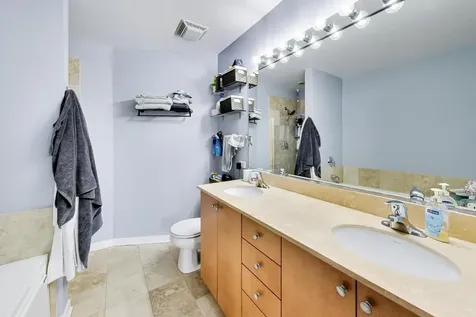 873 North Larrabee Street Chicago IL 60610