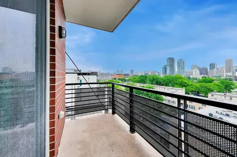 873 North Larrabee Street Chicago IL 60610