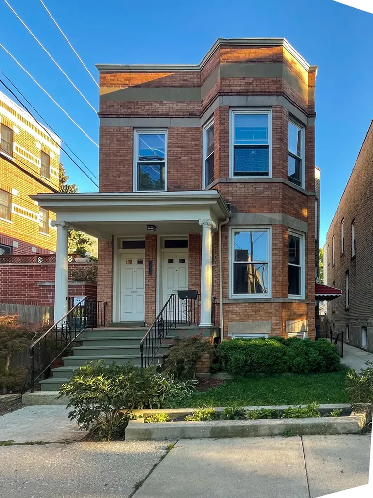 1613 West Berwyn Avenue Chicago IL 60640