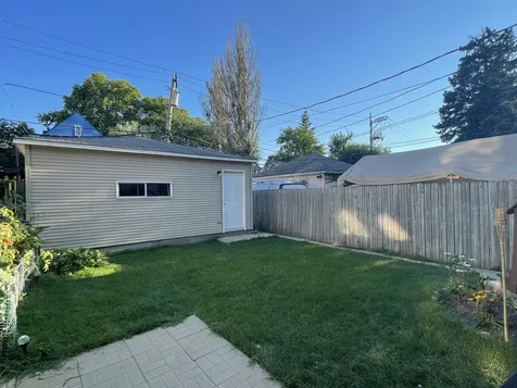 1613 West Berwyn Avenue Chicago IL 60640