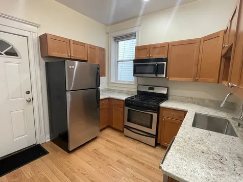 1613 West Berwyn Avenue Chicago IL 60640