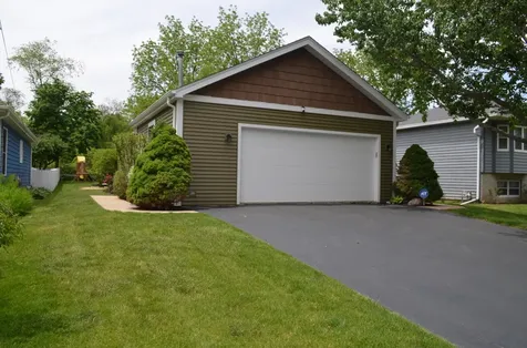 3813 Illinois Street Crystal Lake IL 60014