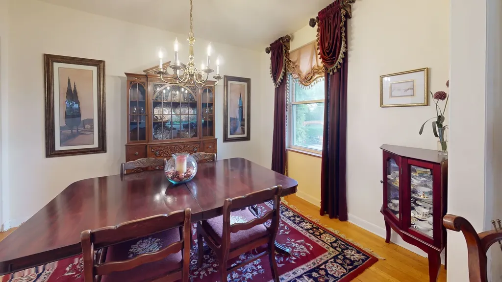 315 East Union Avenue Wheaton IL 60187