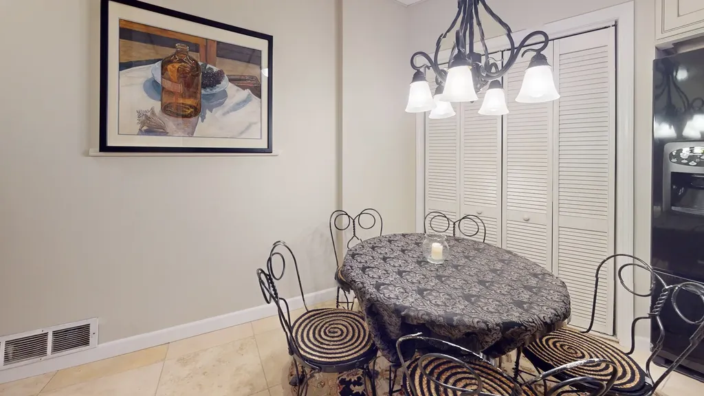 315 East Union Avenue Wheaton IL 60187