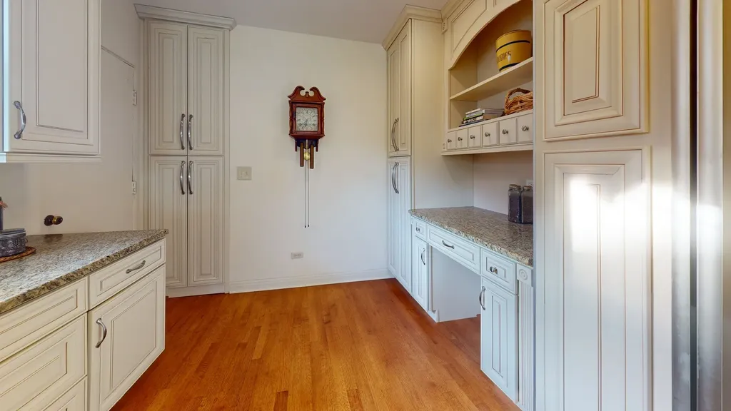 315 East Union Avenue Wheaton IL 60187