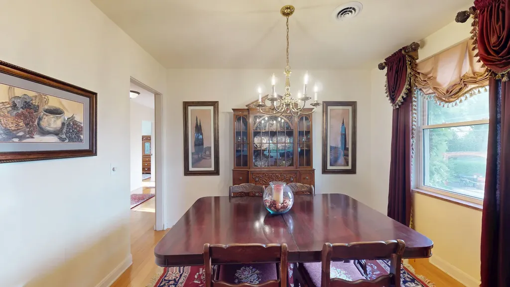 315 East Union Avenue Wheaton IL 60187