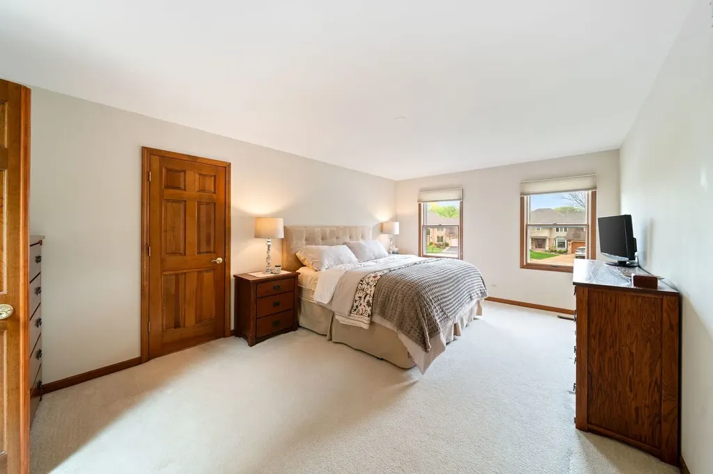 2405 Cimarron Court Naperville IL 60565