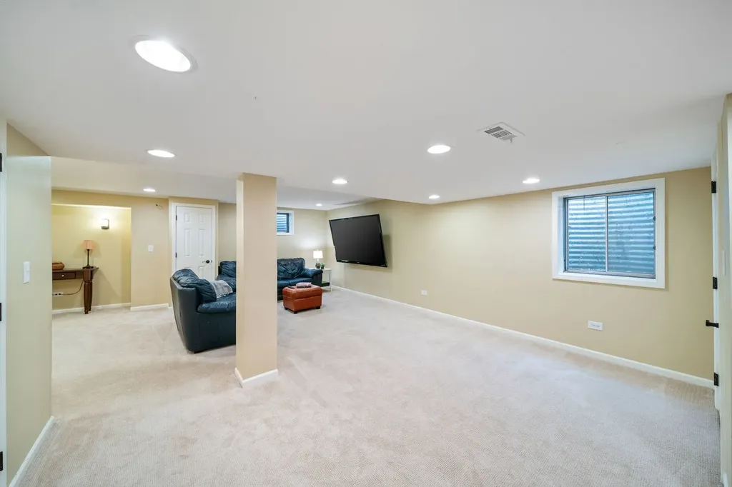 2405 Cimarron Court Naperville IL 60565