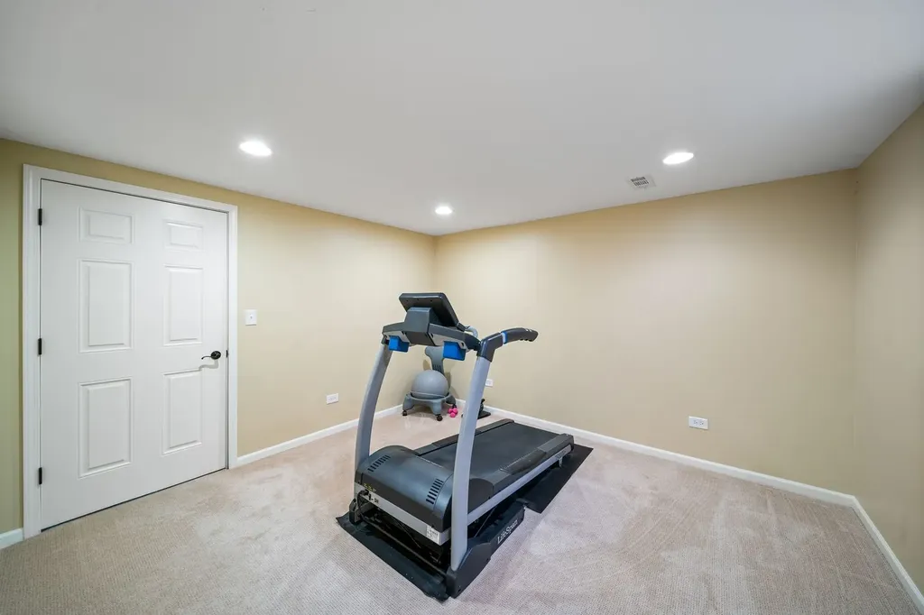 2405 Cimarron Court Naperville IL 60565