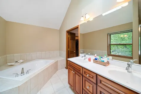 2405 Cimarron Court Naperville IL 60565