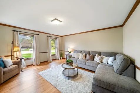 2405 Cimarron Court Naperville IL 60565