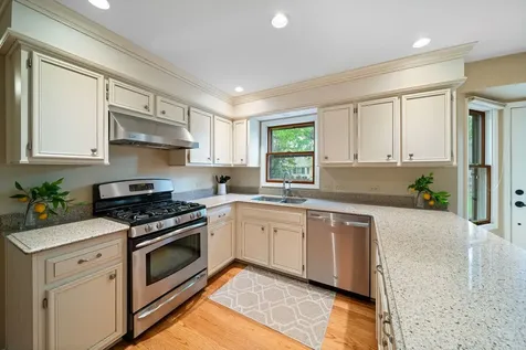 2405 Cimarron Court Naperville IL 60565