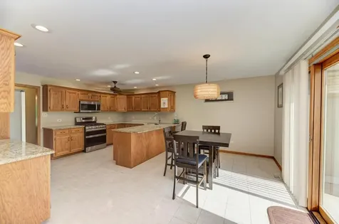 24031 South Schoolhouse Road Manhattan IL 60442