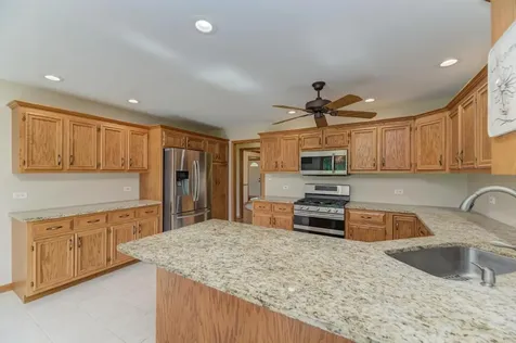 24031 South Schoolhouse Road Manhattan IL 60442