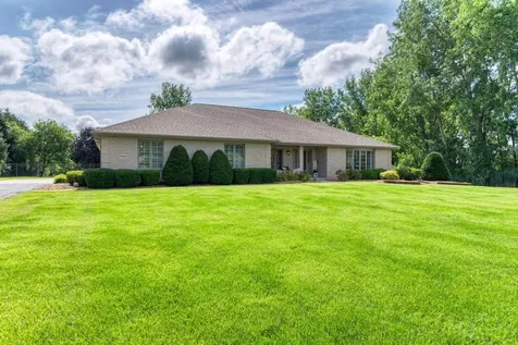24031 South Schoolhouse Road Manhattan IL 60442