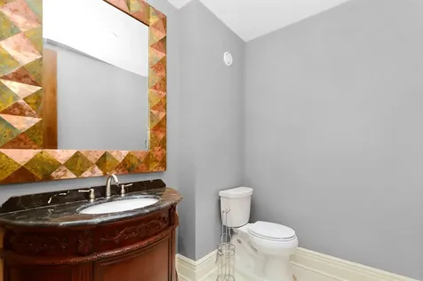 211 East Ohio Street Chicago IL 60611