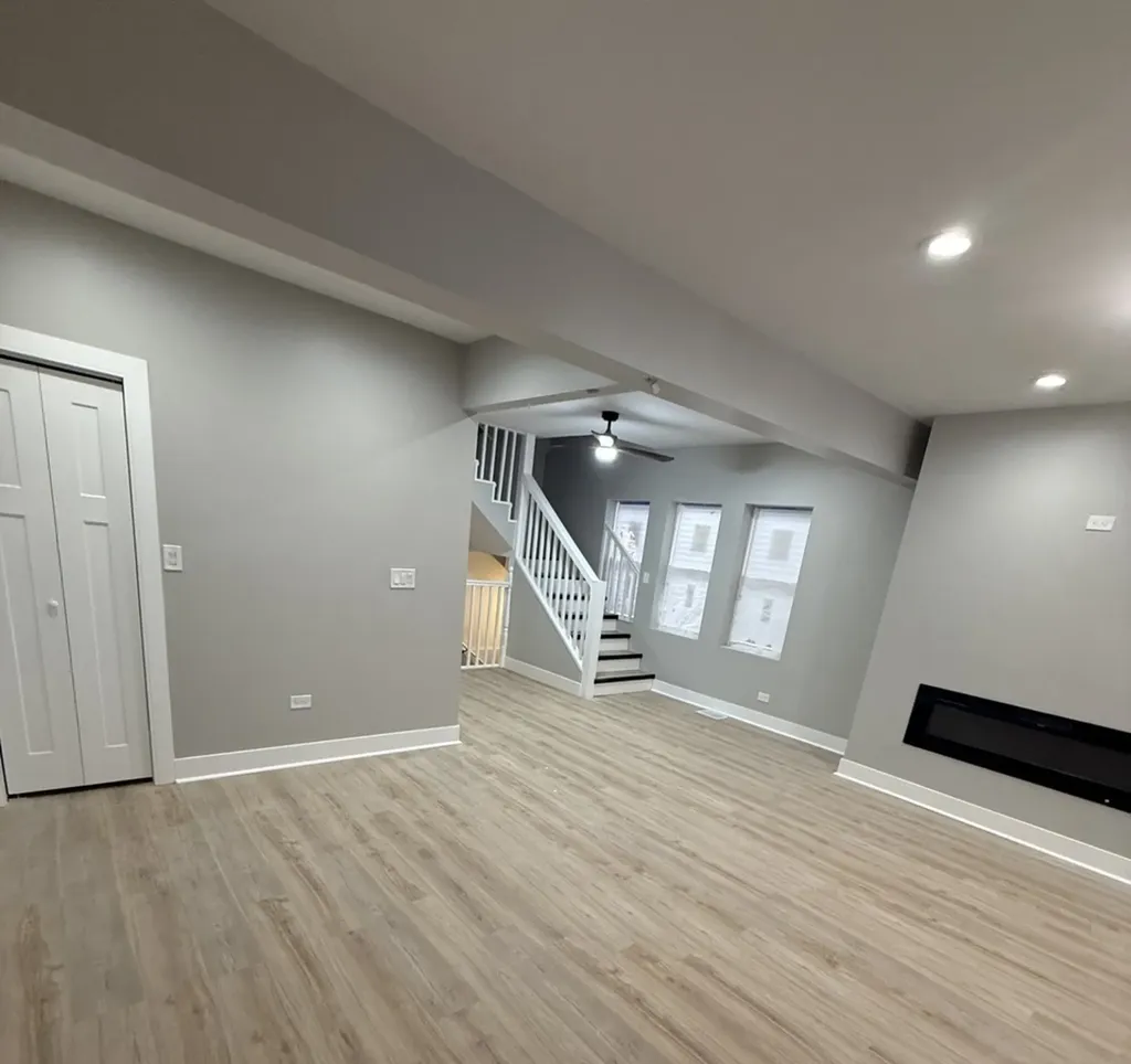 8219 South Honore Street Chicago IL 60620