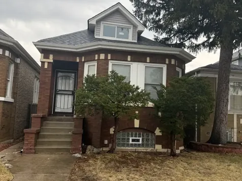 8219 South Honore Street Chicago IL 60620