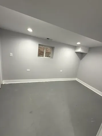 8219 South Honore Street Chicago IL 60620