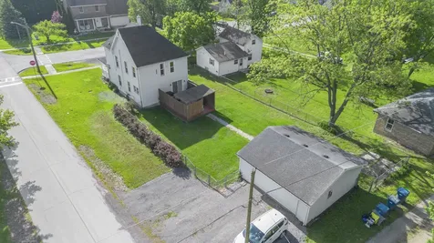 211 North Maple Street Grant Park IL 60940