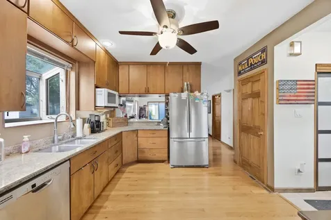 211 North Maple Street Grant Park IL 60940