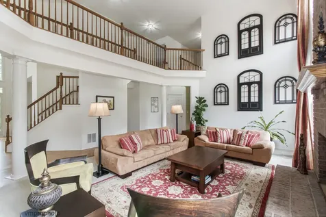 591 West Rosiland Drive Palatine IL 60074
