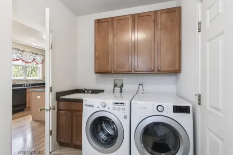 591 West Rosiland Drive Palatine IL 60074