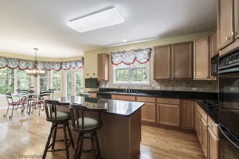 591 West Rosiland Drive Palatine IL 60074