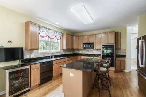 591 West Rosiland Drive Palatine IL 60074