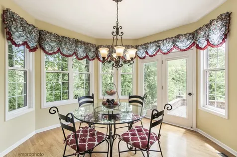 591 West Rosiland Drive Palatine IL 60074