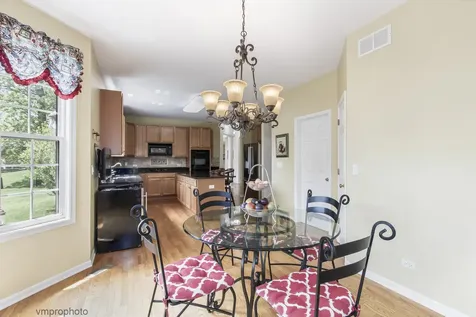 591 West Rosiland Drive Palatine IL 60074