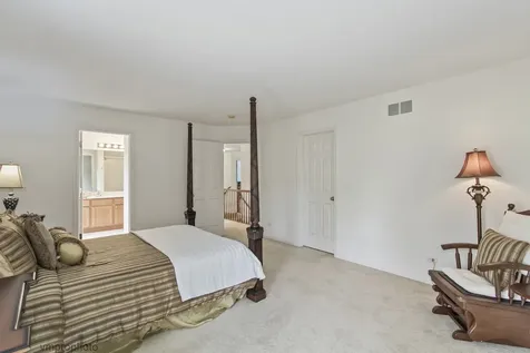591 West Rosiland Drive Palatine IL 60074