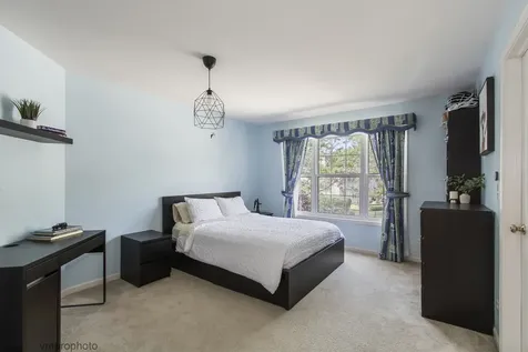591 West Rosiland Drive Palatine IL 60074