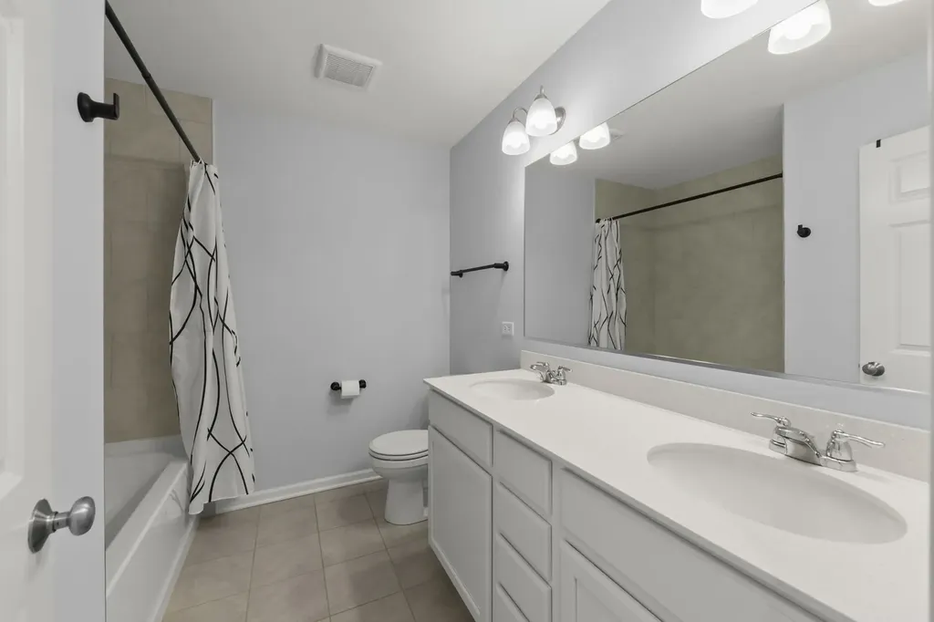 12601 S Poplar Crossing Plainfield IL 60585
