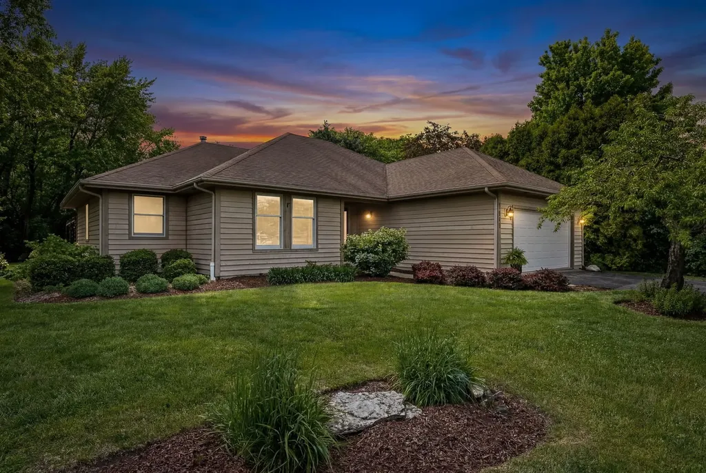 1680 Logan Street Roselle IL 60172