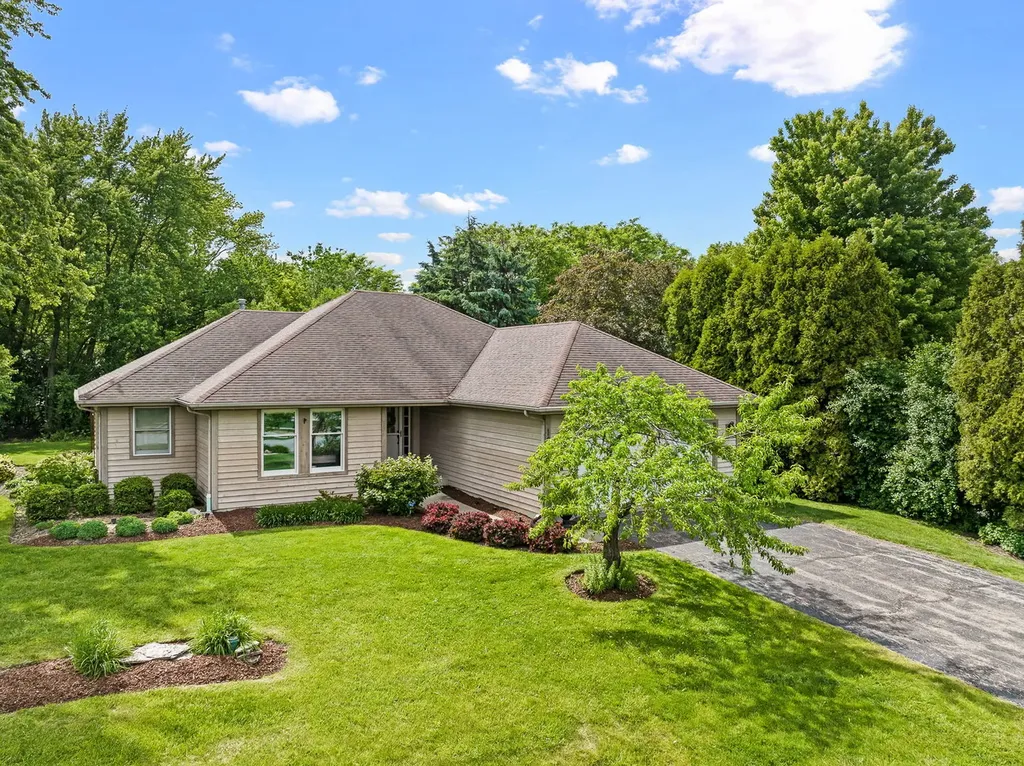 1680 Logan Street Roselle IL 60172
