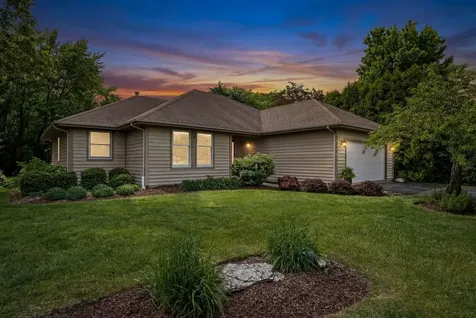 1680 Logan Street Roselle IL 60172
