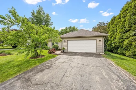 1680 Logan Street Roselle IL 60172