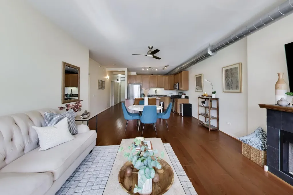 1200 West Monroe Street Chicago IL 60607