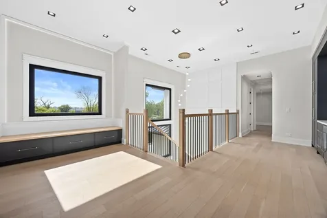 1801 North Clarence Avenue Arlington Heights IL 60004