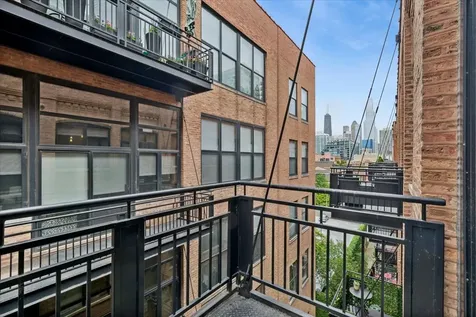 520 West Huron Street Chicago IL 60654