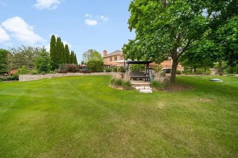 1710 Galloway Circle Inverness IL 60010