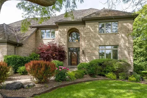 5420 Belmont Court Libertyville IL 60048