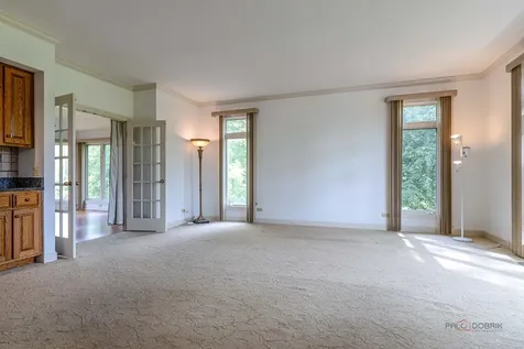5420 Belmont Court Libertyville IL 60048